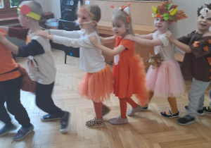 taniec dzieci z gr. IV
