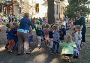 Grupa III podczas tańca