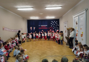 Piosenka o Polsce w wykonaniu gr. V