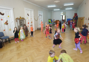 Grupa III podczas balu