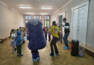 Taniec z animatorami i Hopą