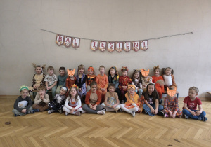 Dzieci z gr. V na wspólnej fotografii