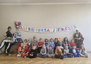 Grupa V w bajkowych przebraniach