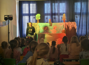 "Zimowa Przygoda ze Świętym Mikołajem" - Teatr Pacuś